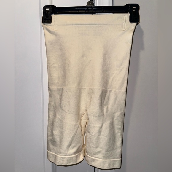 Shapermint Essentials Women’s Shape Wear Size M/L - Picture 3 of 3